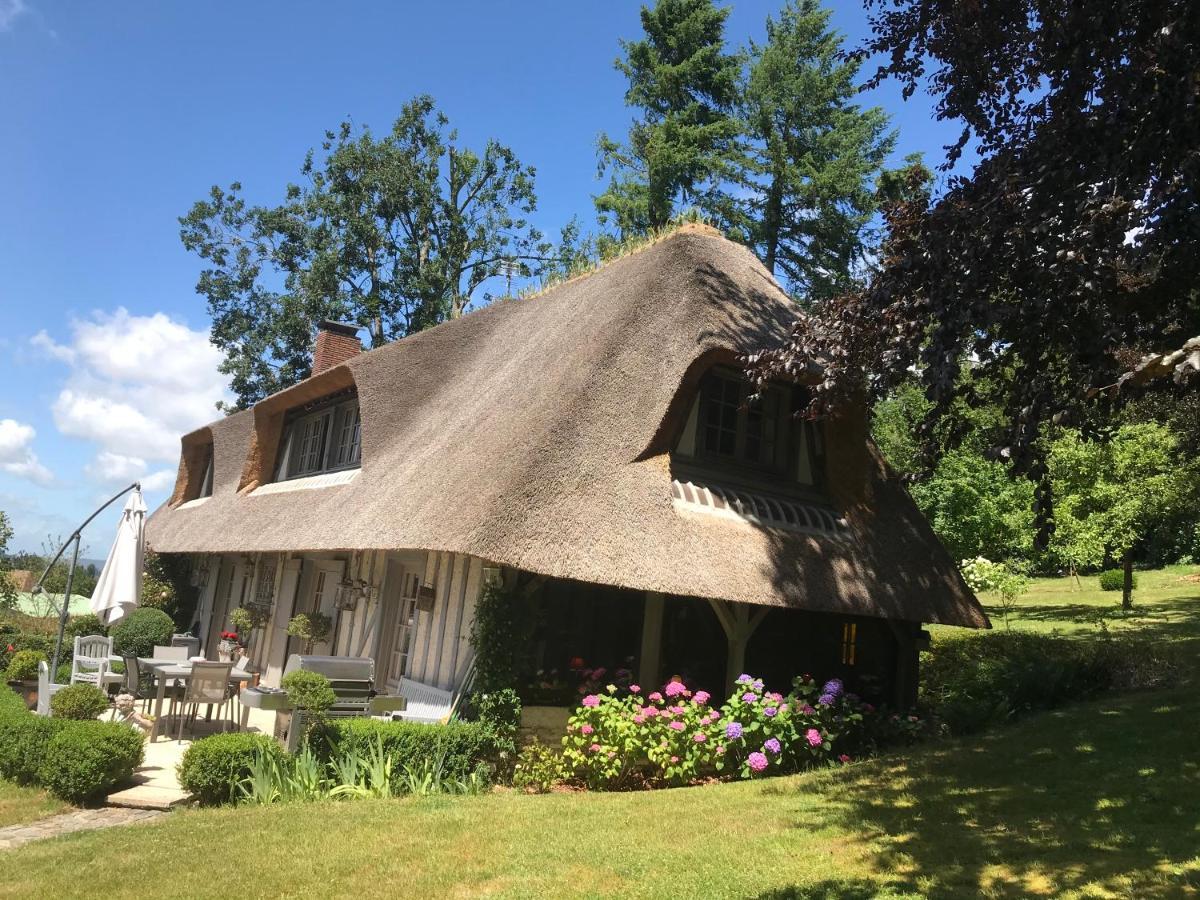 Les Chaumieres Du Pays D'Auge Bed & Breakfast Le Breuil-en-Auge Exterior photo