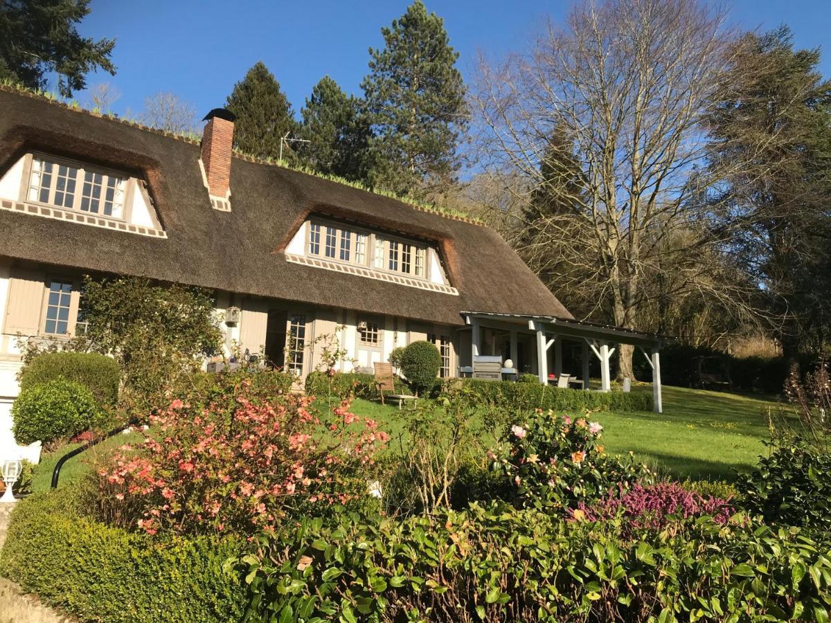 Les Chaumieres Du Pays D'Auge Bed & Breakfast Le Breuil-en-Auge Exterior photo
