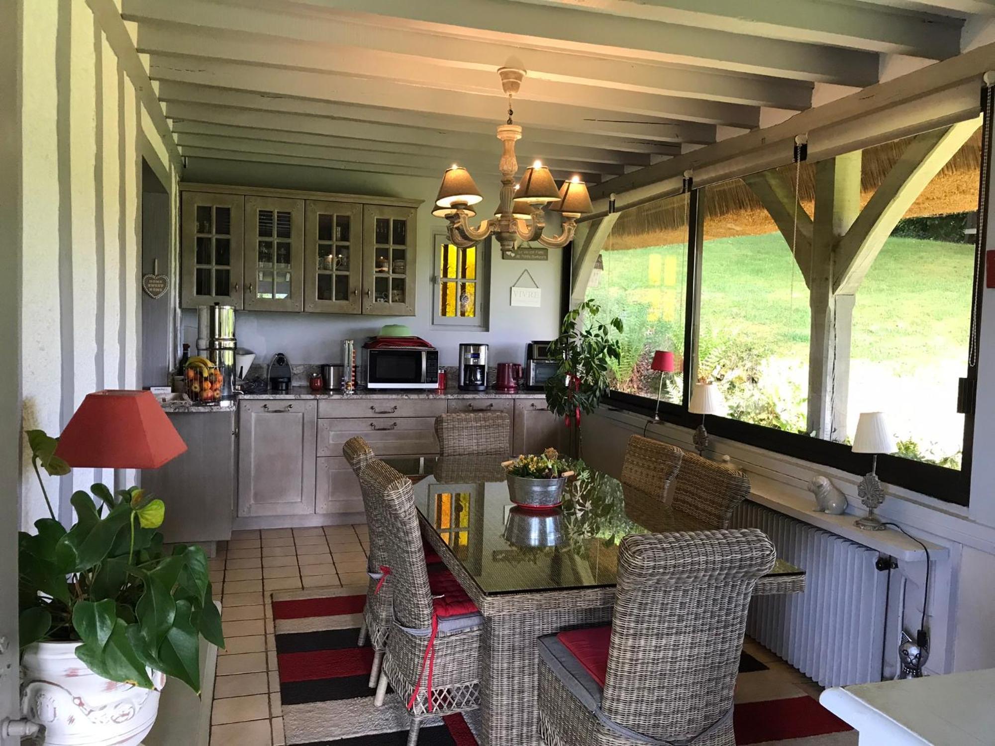 Les Chaumieres Du Pays D'Auge Bed & Breakfast Le Breuil-en-Auge Exterior photo