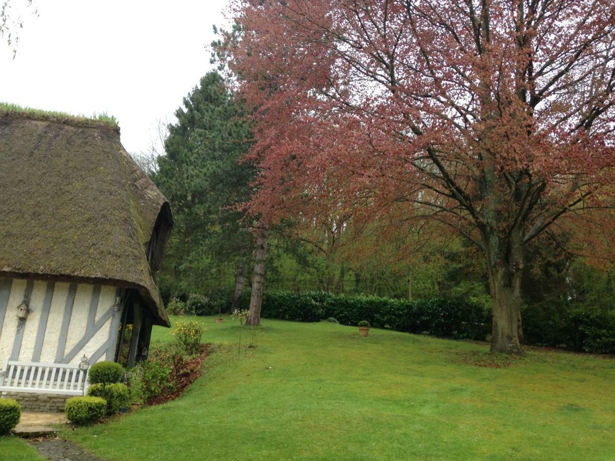 Les Chaumieres Du Pays D'Auge Bed & Breakfast Le Breuil-en-Auge Exterior photo